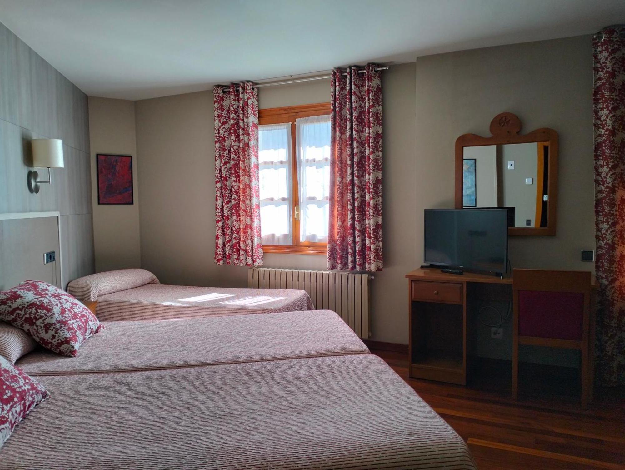 Hotel Aragueells Benasque Kültér fotó