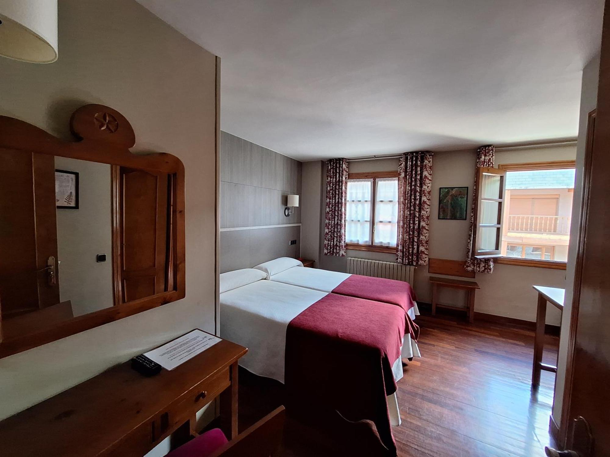 Hotel Aragueells Benasque Kültér fotó